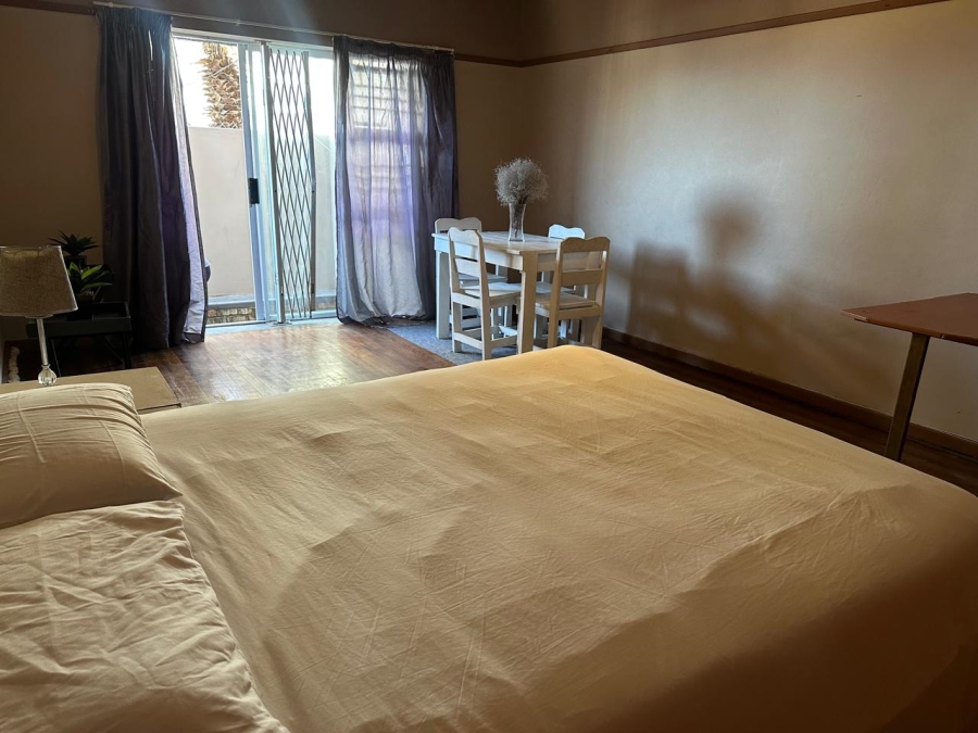 1 Bedroom Property for Sale in Quigney Eastern Cape